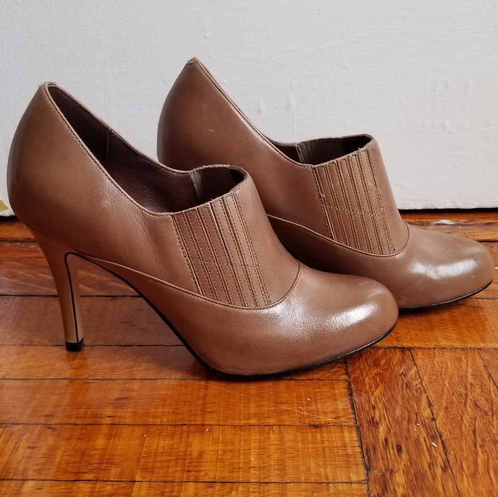 NEW Cole Haan + Nike taupe dress booties